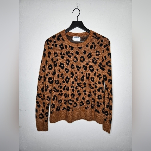 Old Navy Animal Print Soft Knit Crew Neck Sweater Size‎ Medium - Picture 2 of 5